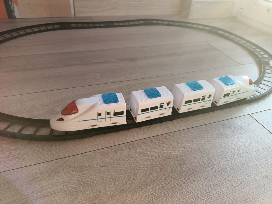 Pociąg, ciuchcia, tory