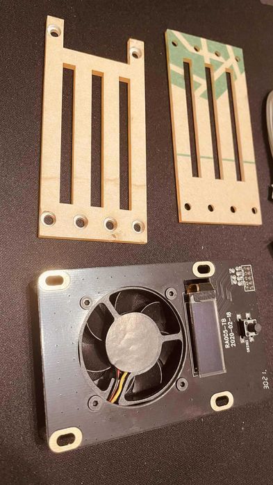 Radxa Quad Sata Hat + top board