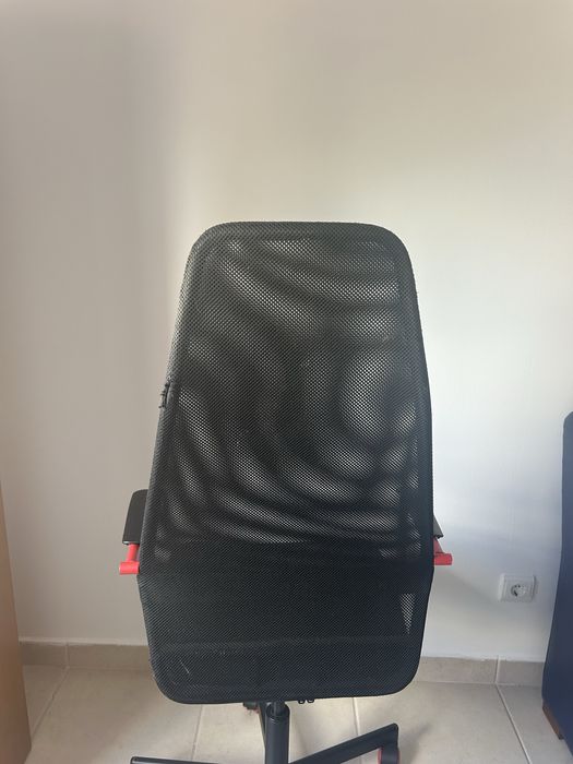 Cadeira gaming giratoria