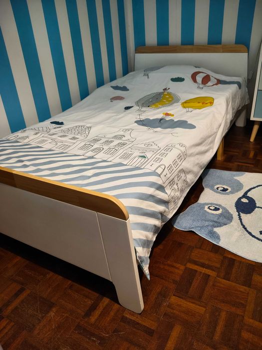 Cama de solteiro, da La Redoute, em excelente estado