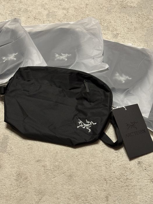 Сумка arc’teryx / месенджер arc’teryx  як сумка Nike  або сумка jordan