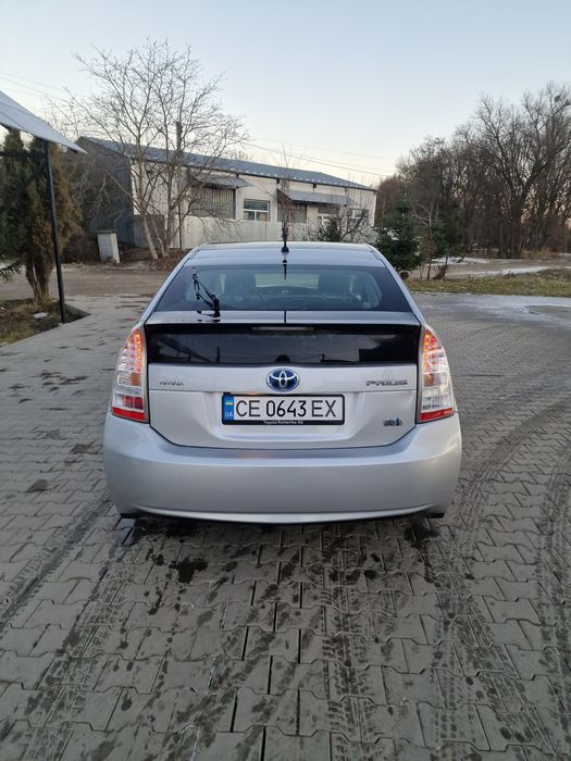 Тойота пріус 2010