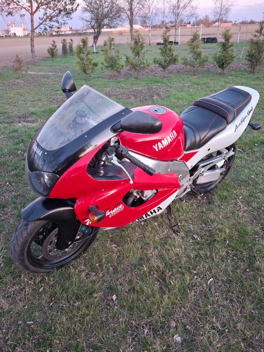 Yamaha YZF 1000 Thunderace