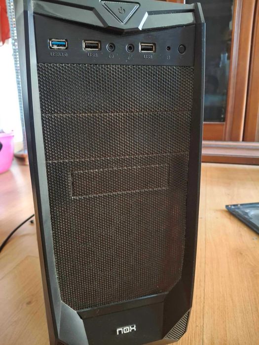 Computador fixo para gaming e trabalho