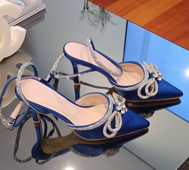 Sandálias com brilhantes