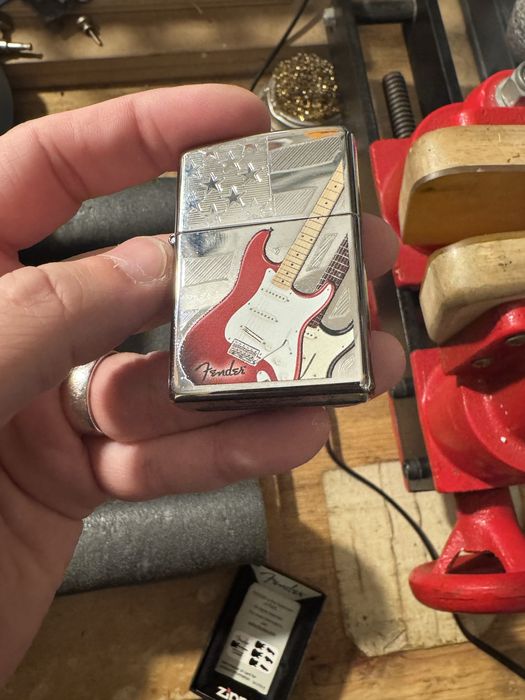 Zippo Ed. Limitada Fender