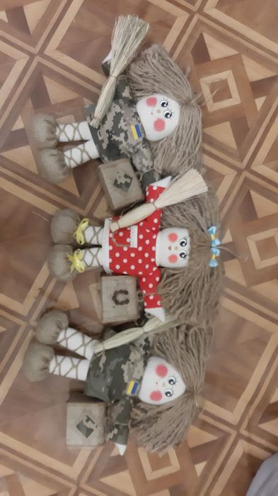 Домовенок Кузя,кукла на чайник,украинская парочка,веник-оберег,магниты