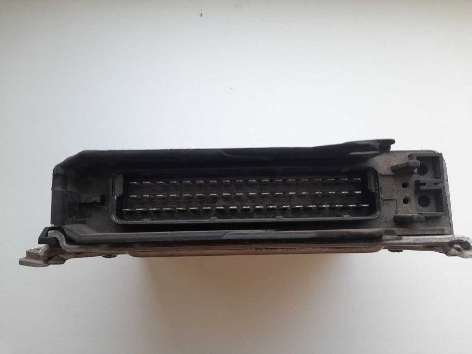 Блок управления двигателем Bosch 0261200157 BMW Е30