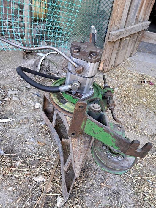 Pompa hydrauliczna John Deere 965, 970, 975, 1072, 1174, 1177