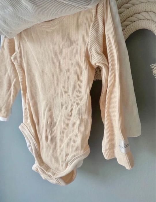 Zestaw 3 prążkowanych body uniseks 74