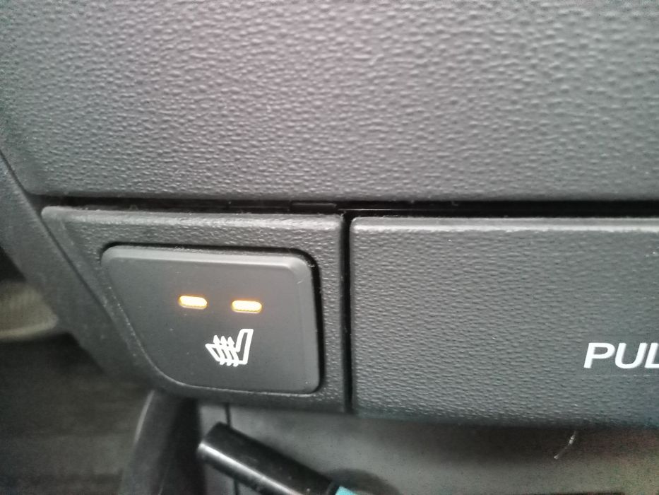 Автомобиль HYUNDAI i30