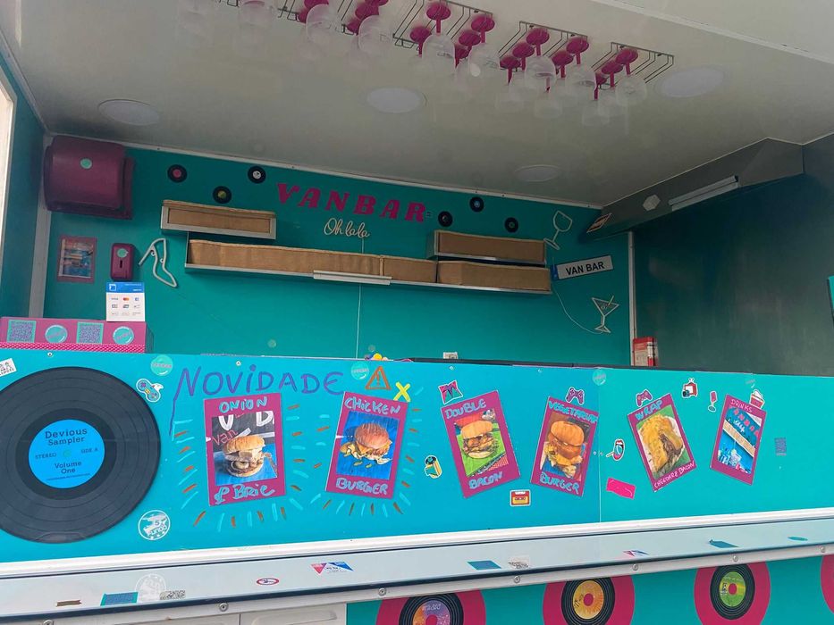 Mitsubishi Canter roulote bar Food Truckr