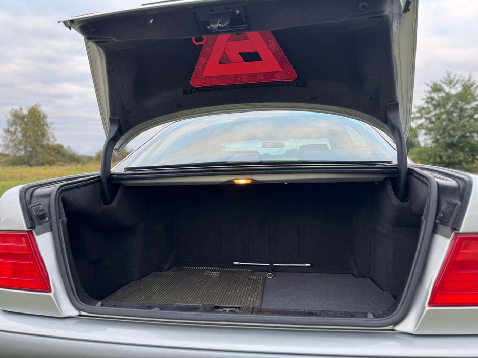 Mercedes-Benz E 220 diesel