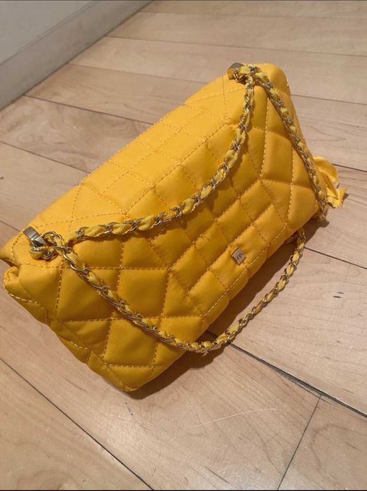 Carteira Purificacion Garcia. Nova.