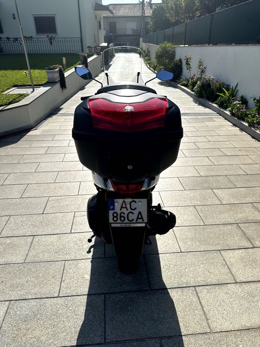 Yamaha NMAX 125 com Pack Urban