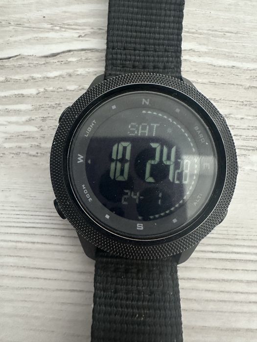 Цифровий чорний наручний годинник Apache-46 North Edge