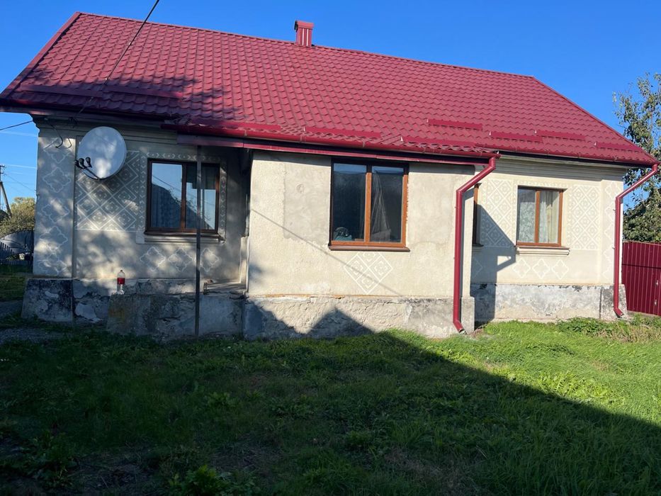 Продається  будинок  та ділянка