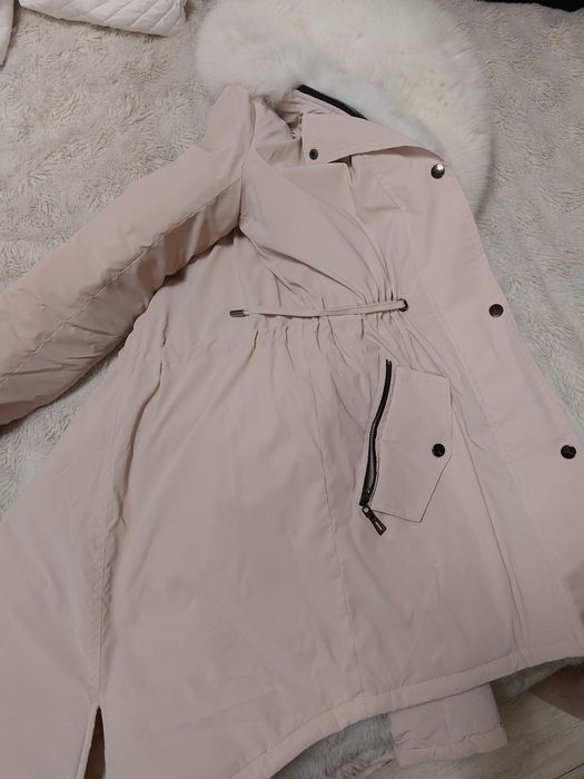 Парка жіноча пудра з Platinum Fox