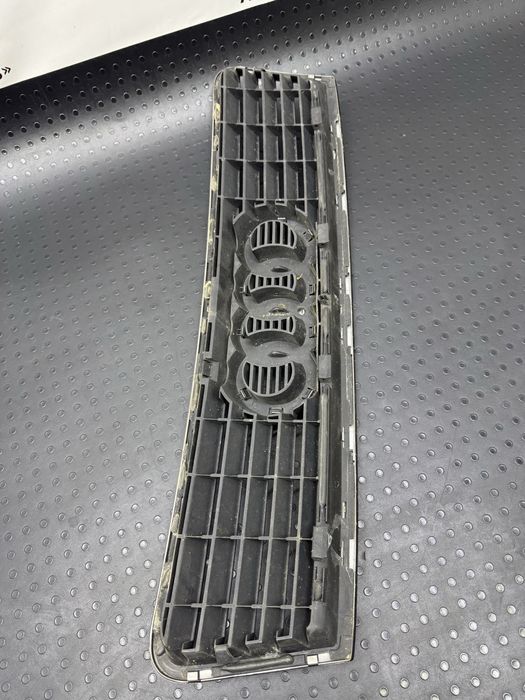 Решітка капота Audi A6 C5 решотка радіатора Ауді А6 С5 гриль