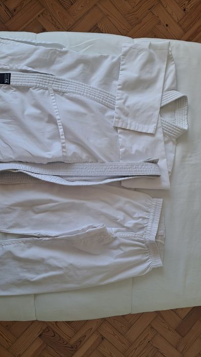 Fato Karaté novo ate 120cm (5-6A)