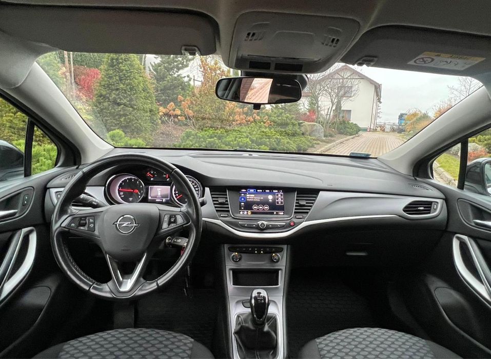 Opel Astra K wynajem z wykupem bez BIK i KRD