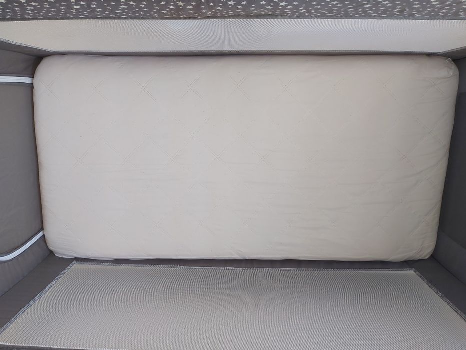 Łóżeczko turystyczne/kojec/ 2 poziomy z przewijakiem, daszkiem,materac