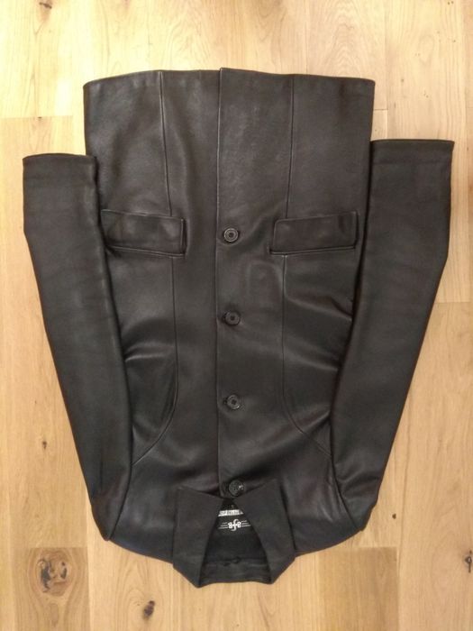 Кожаный черный  пиджак