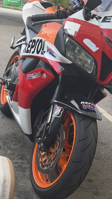 Honda cbr 600rr repsol