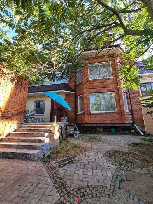 Продам дом на ул. Динамо пр. Гагарина можно под коммерцию