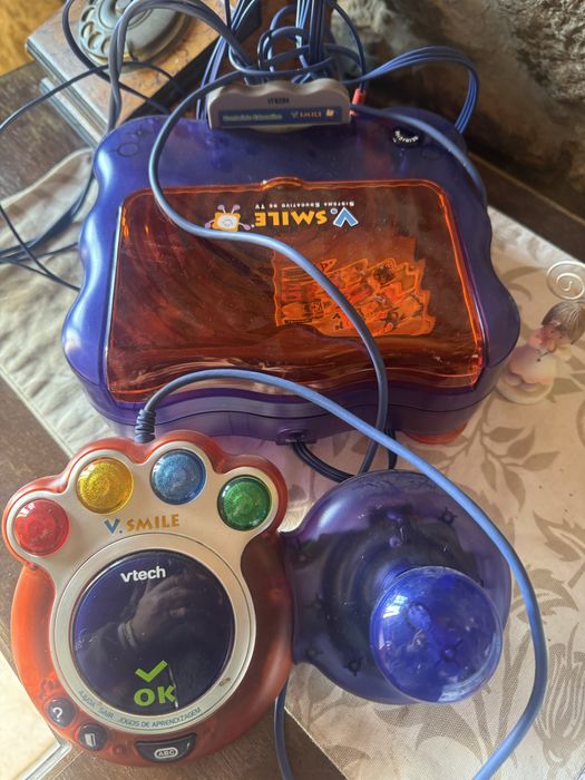 Consola vtech e  2 jogos