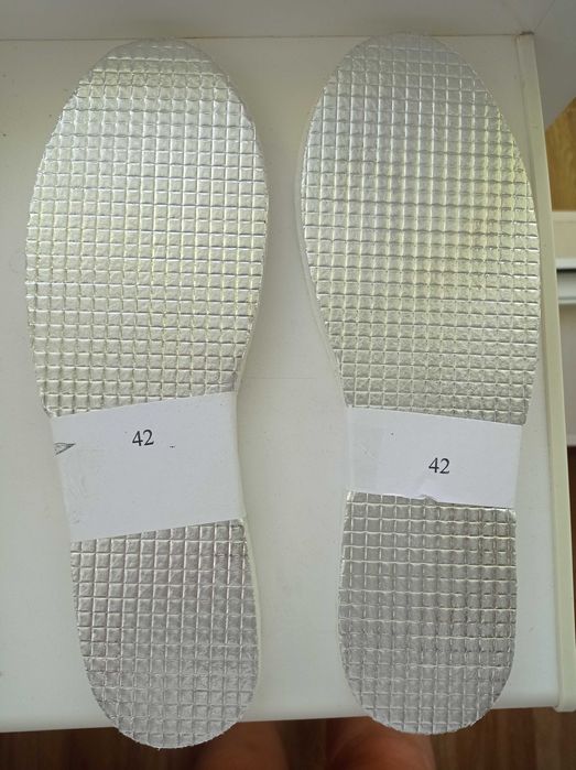 Войлочные стельки 42 размера (дл.стельки 27.3 см)