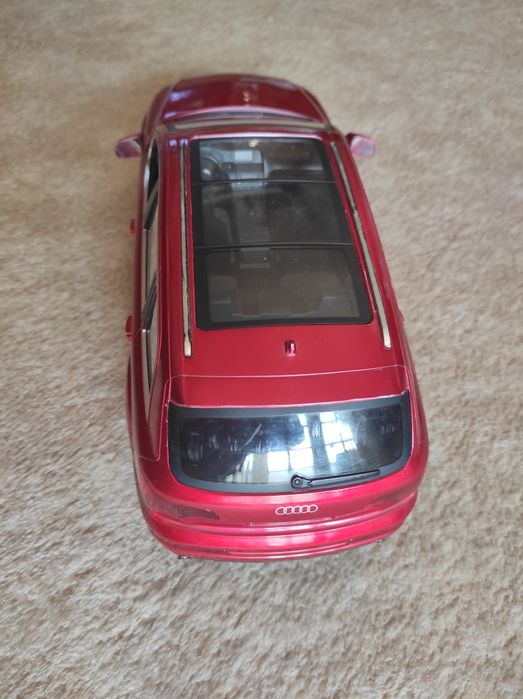 Машинка на радіо управлінні