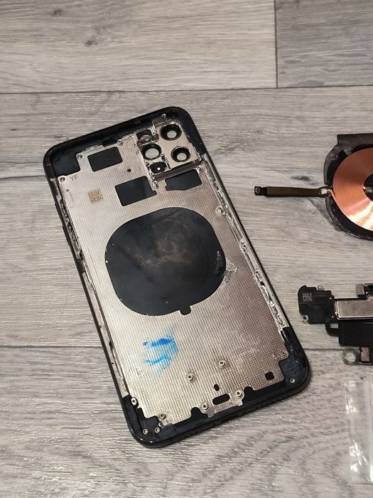 Розборка iPhone 11 Pro Max 256 вібро, корпус, шлейфи
