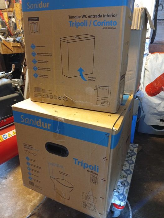 Vendo sanita com autoclismo nova ainda em caixa e triturador de sanita incluído