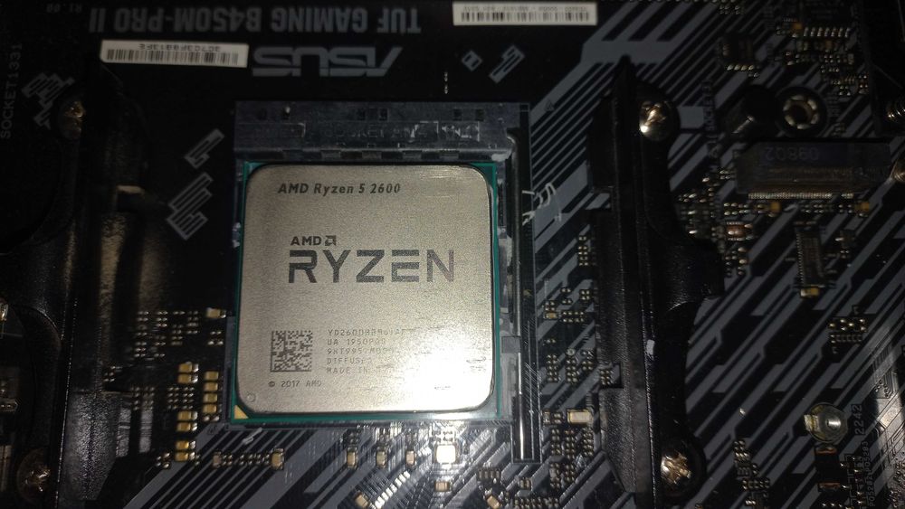 ASUS TUF GAMING B450M-PRO II +16gb озу+ ryzen 5 2600