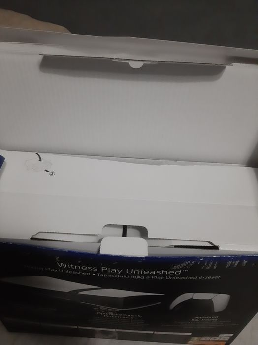 Pudełko PS5 Pro w dobrym stanie