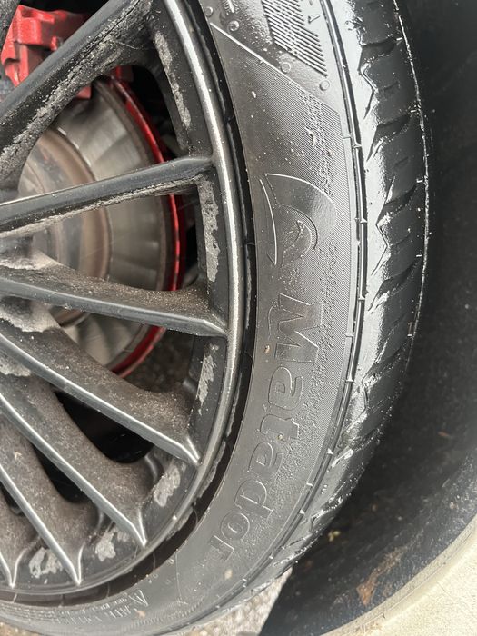 Диски AEZ r18 з резиною