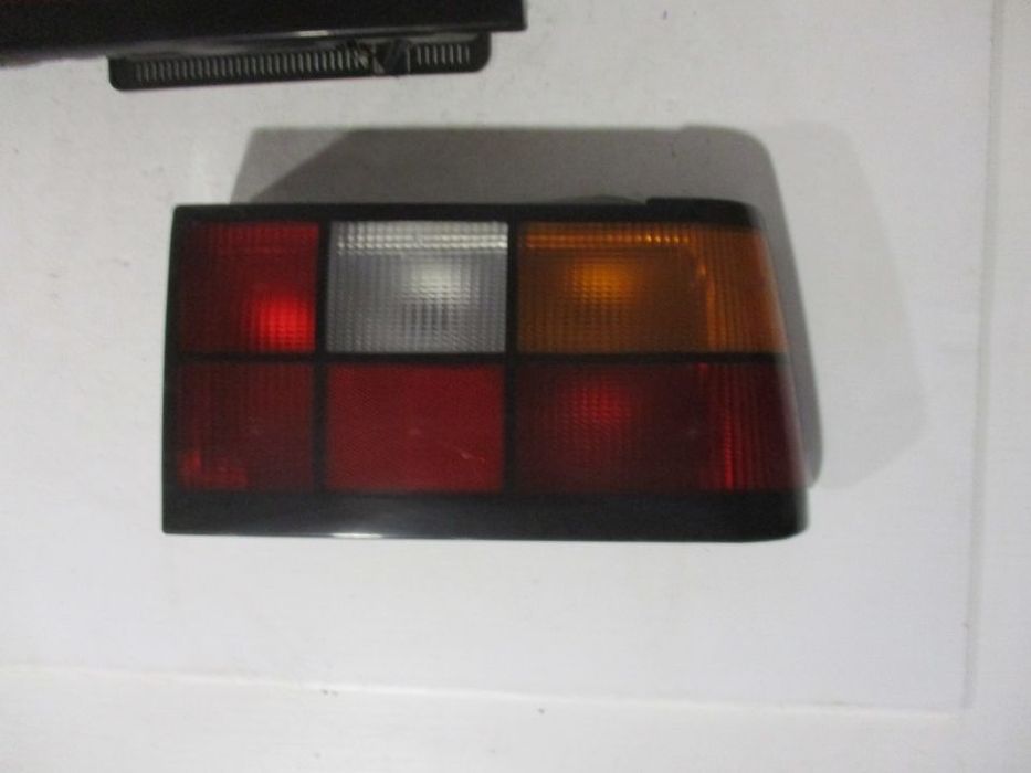 Farol Farolim Trás Volvo 440 Direito