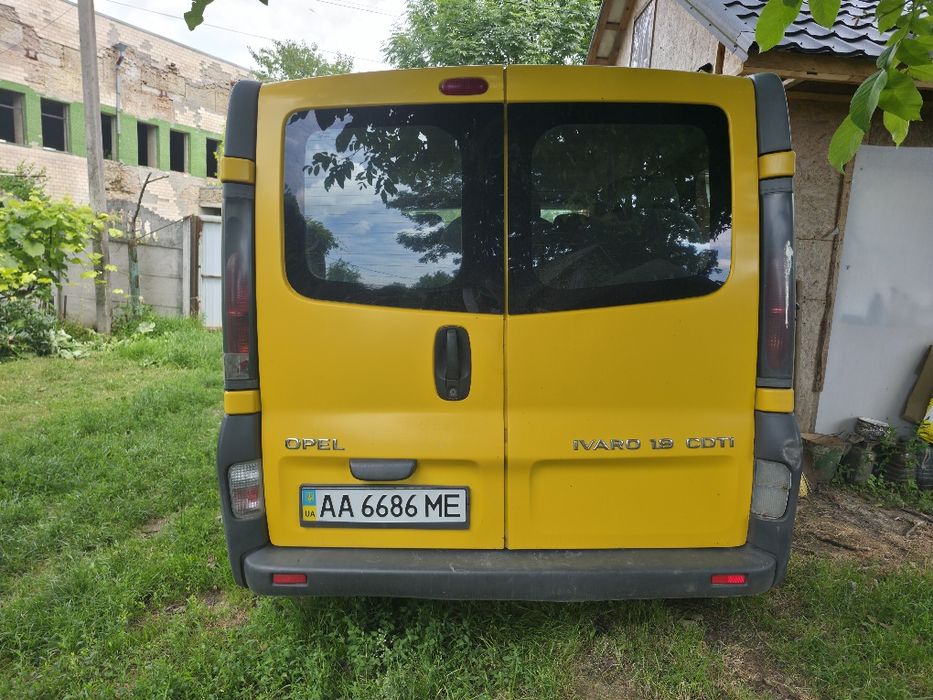 Продати авто Opel Vivaro