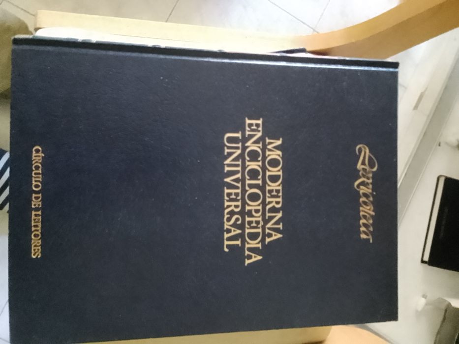 Coleção enciclopédias universal