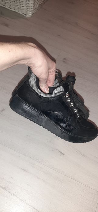 Buty adidaski trampki snakersy r. 35, 22,5cm czarne zamsz wygodne