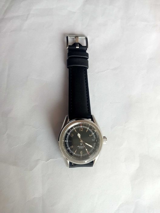 часы механические в стиле Seiko Alpinist NH35