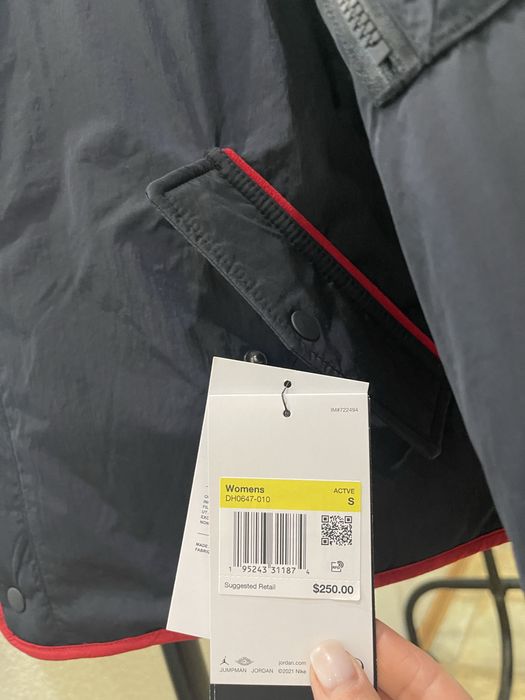 Двусторонний женский бомбер р.S