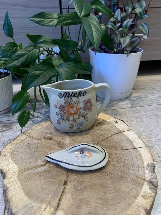 zestaw z przed 2 wojny swiatowej do produktow kuchennych