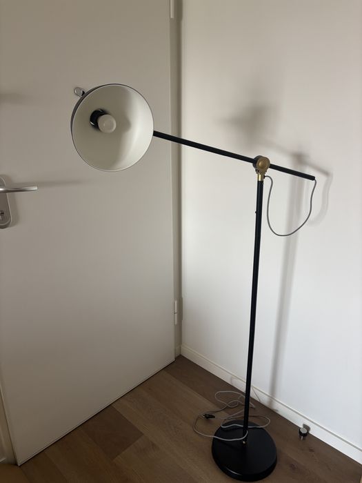 Candeeiro de Pé Ikea