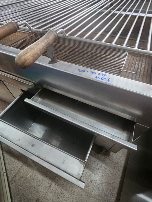 Grelhador inox a carvão