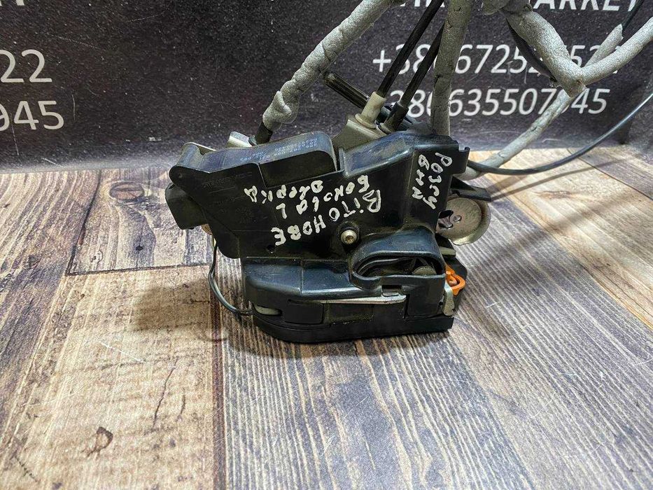 Замок двері передній лівий правий бічний Mercedes Vito W639 A2C53016762 / A6397300435 / A2C53027407