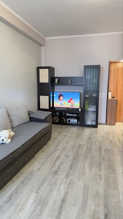 Продам 1 кім з ремонтом і меблями