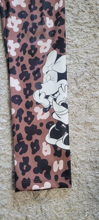 Top e legging marca zara