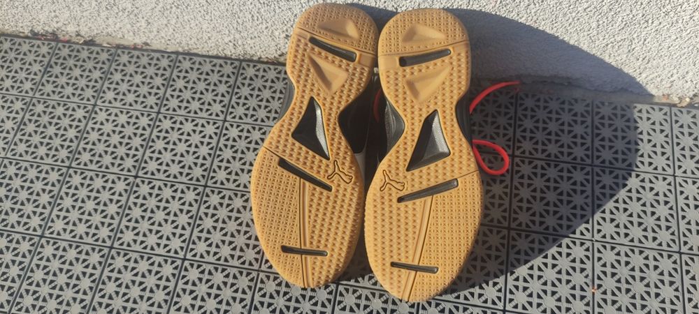 Buty Puma halowe halówki 37 jak nowe